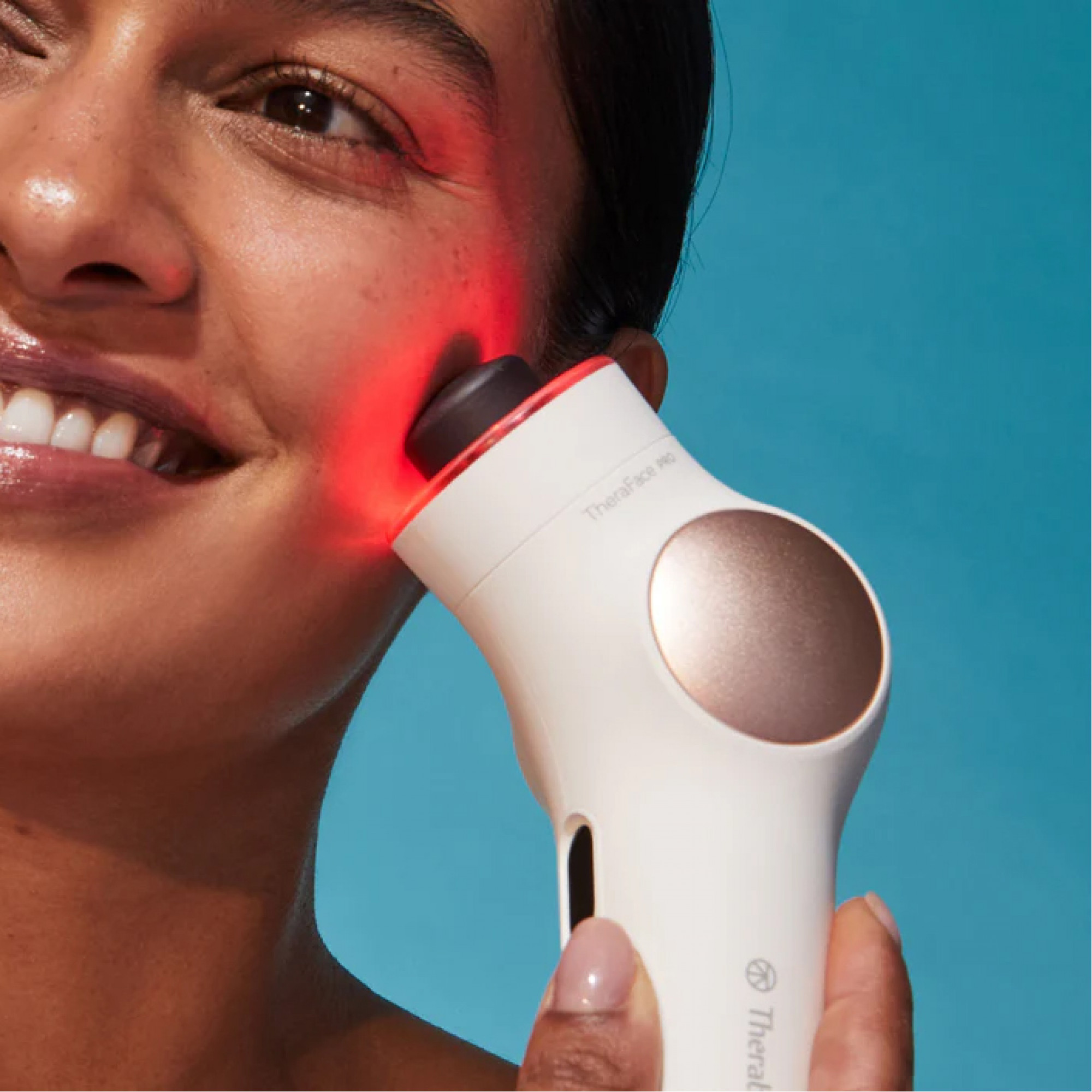 Ручной перкуссионный массажер для лица Theraface Pro